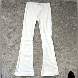 NWOT VICI Collection white flare jeans